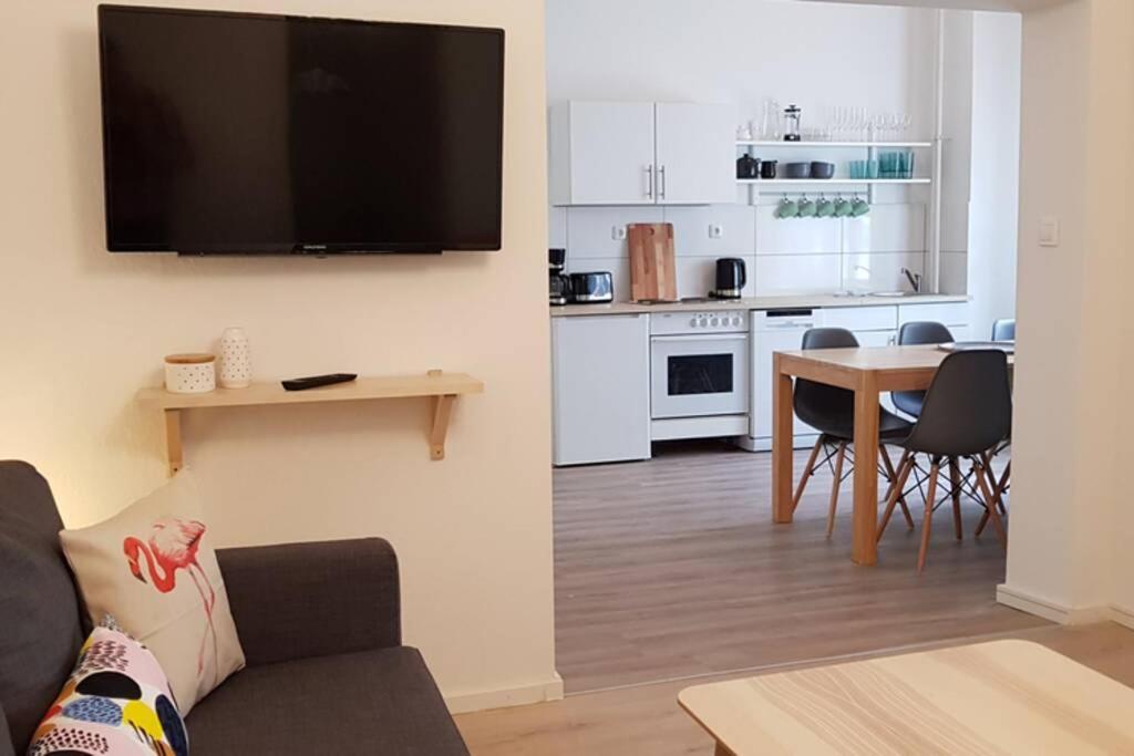 Appartement Near Shooping Center, 6 Guests *